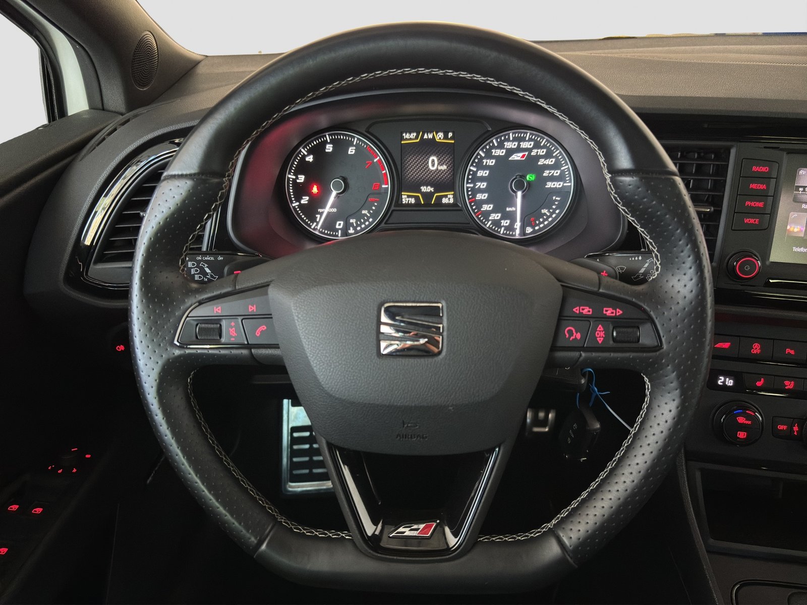 SEAT Leon 2.0 TSI 290 DSG, Petrol, Second hand / Used, Automatic - 5