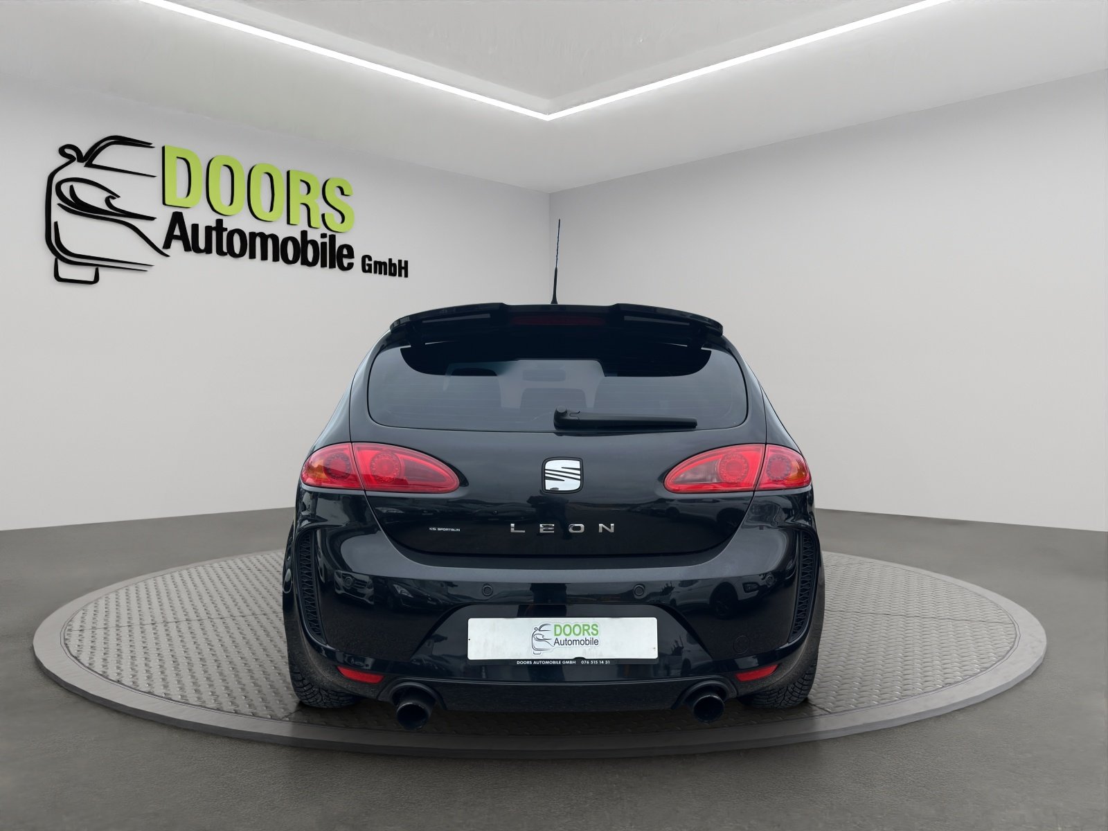 SEAT Leon 2.0 TSI FR, Petrol, Second hand / Used, Manual - 5