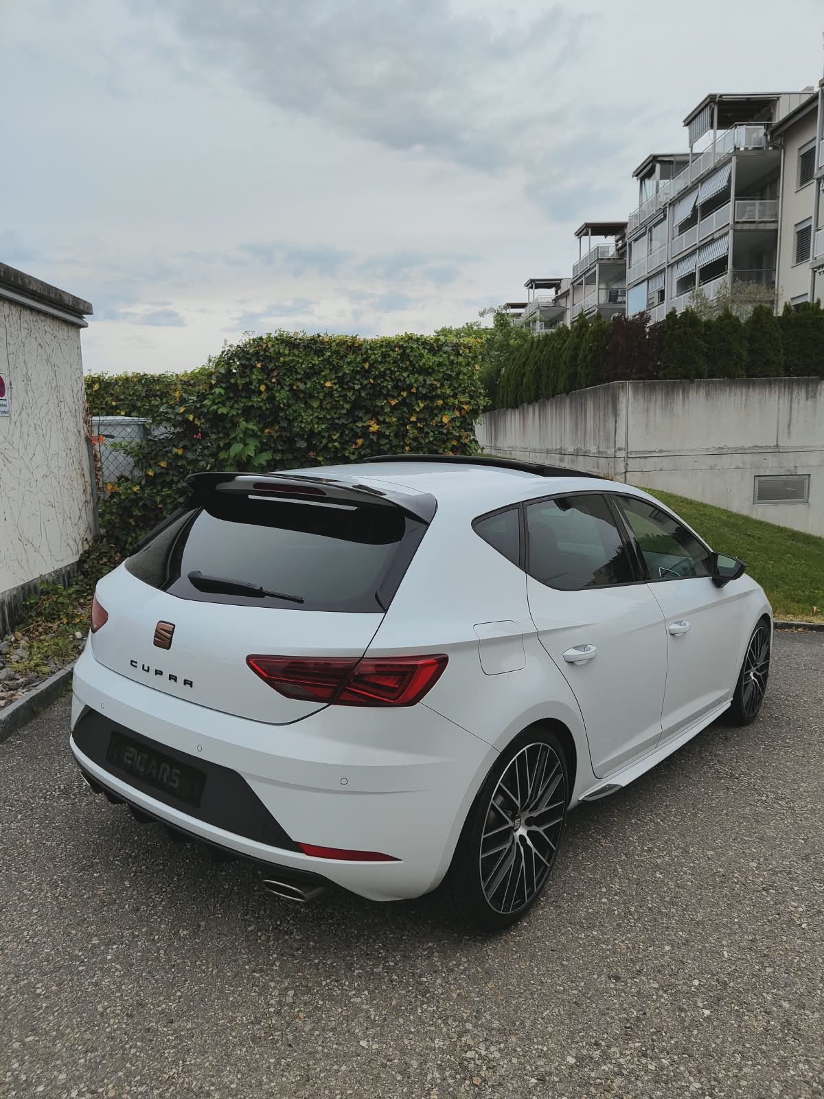 SEAT Leon 2.0 TSI SWISS 290 DSG, Essence, Occasion / Utilisé, Automatique - 4