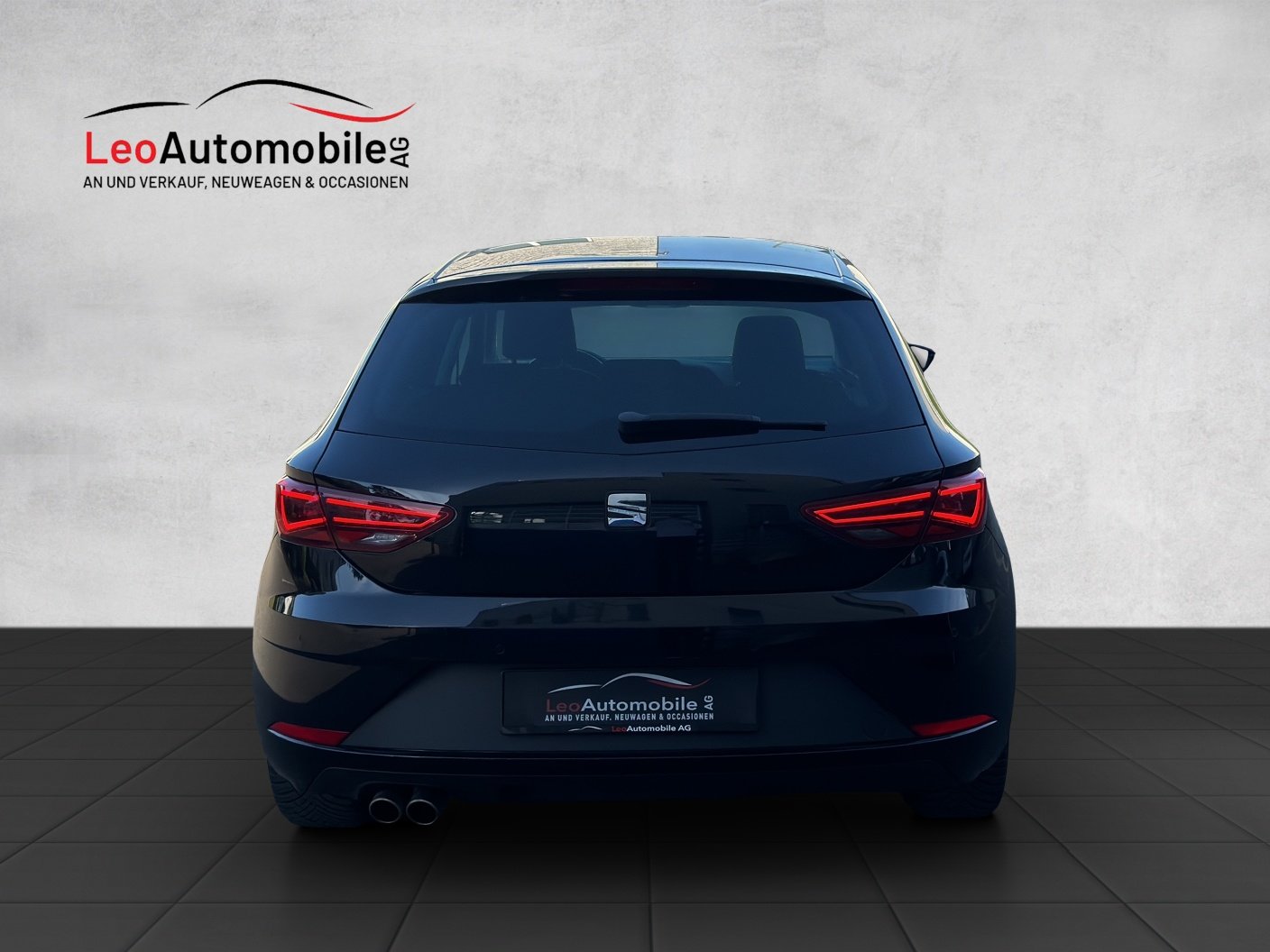 SEAT LEON, Petrol, Second hand / Used, Automatic - 4
