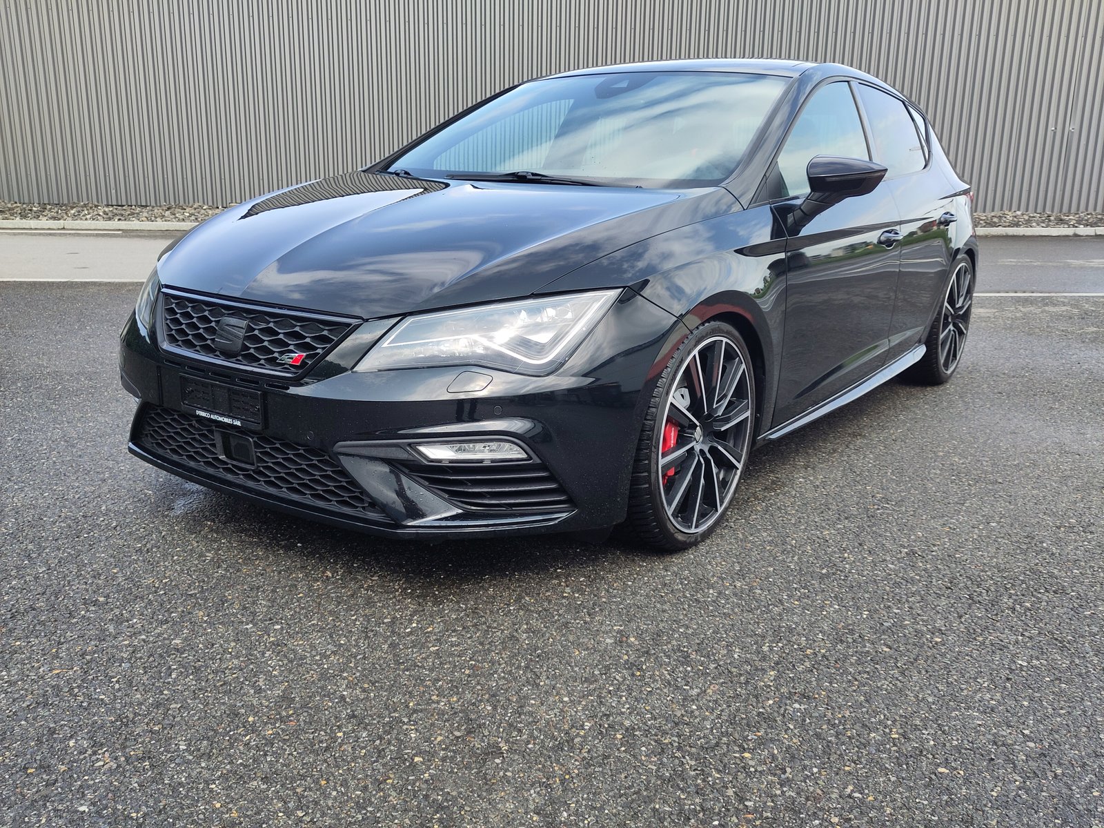 SEAT Leon 2.0 TSI 300 DSG, Benzin, Occasion / Gebraucht, Automatik - 2