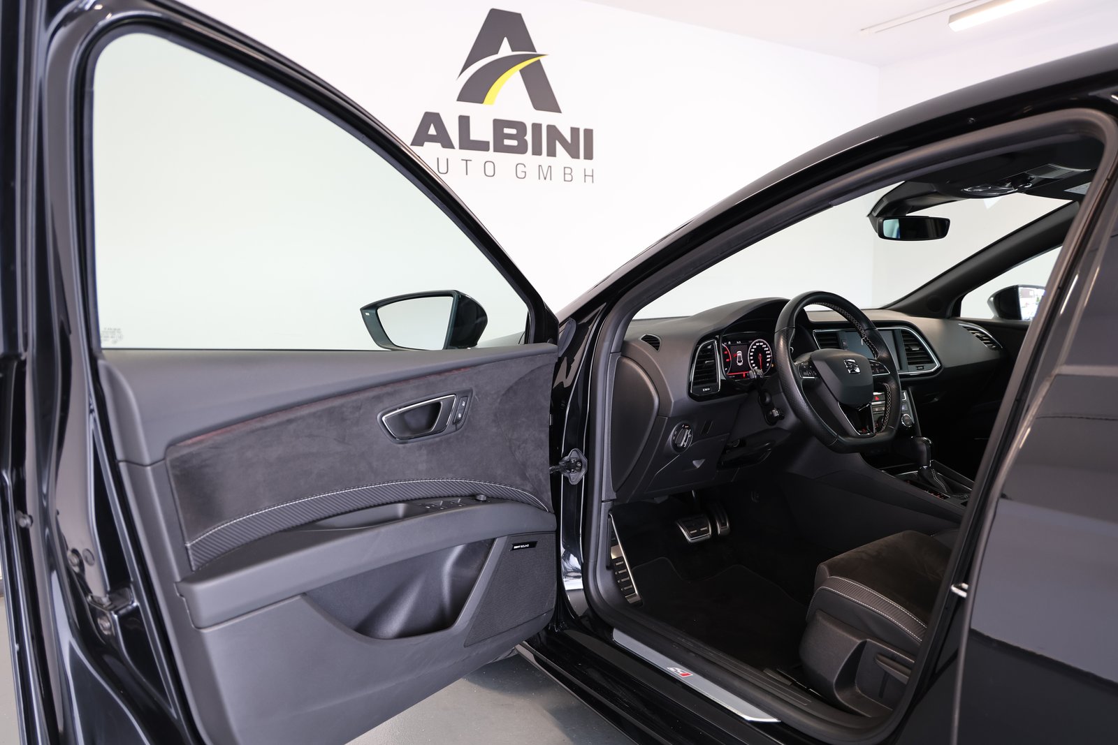 SEAT Leon 2.0 TSI 300 DSG, Petrol, Second hand / Used, Automatic - 5