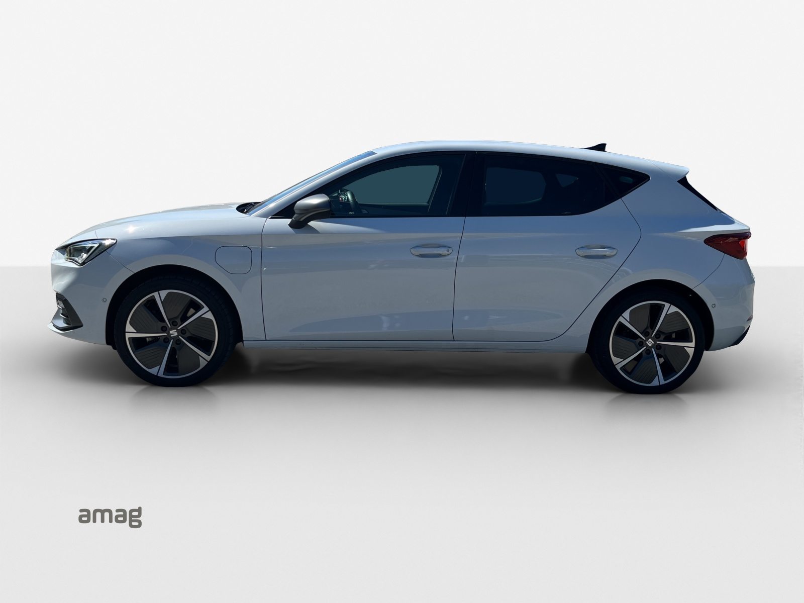 SEAT NEW LEON HOLA FR e-HYBRID (netto), Voll-Hybrid Benzin/Elektro, Occasion / Gebraucht, Automatik - 2
