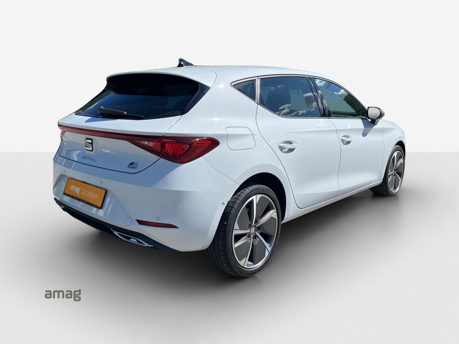 SEAT NEW LEON HOLA FR e-HYBRID (netto), Voll-Hybrid Benzin/Elektro, Occasion / Gebraucht, Automatik - 5