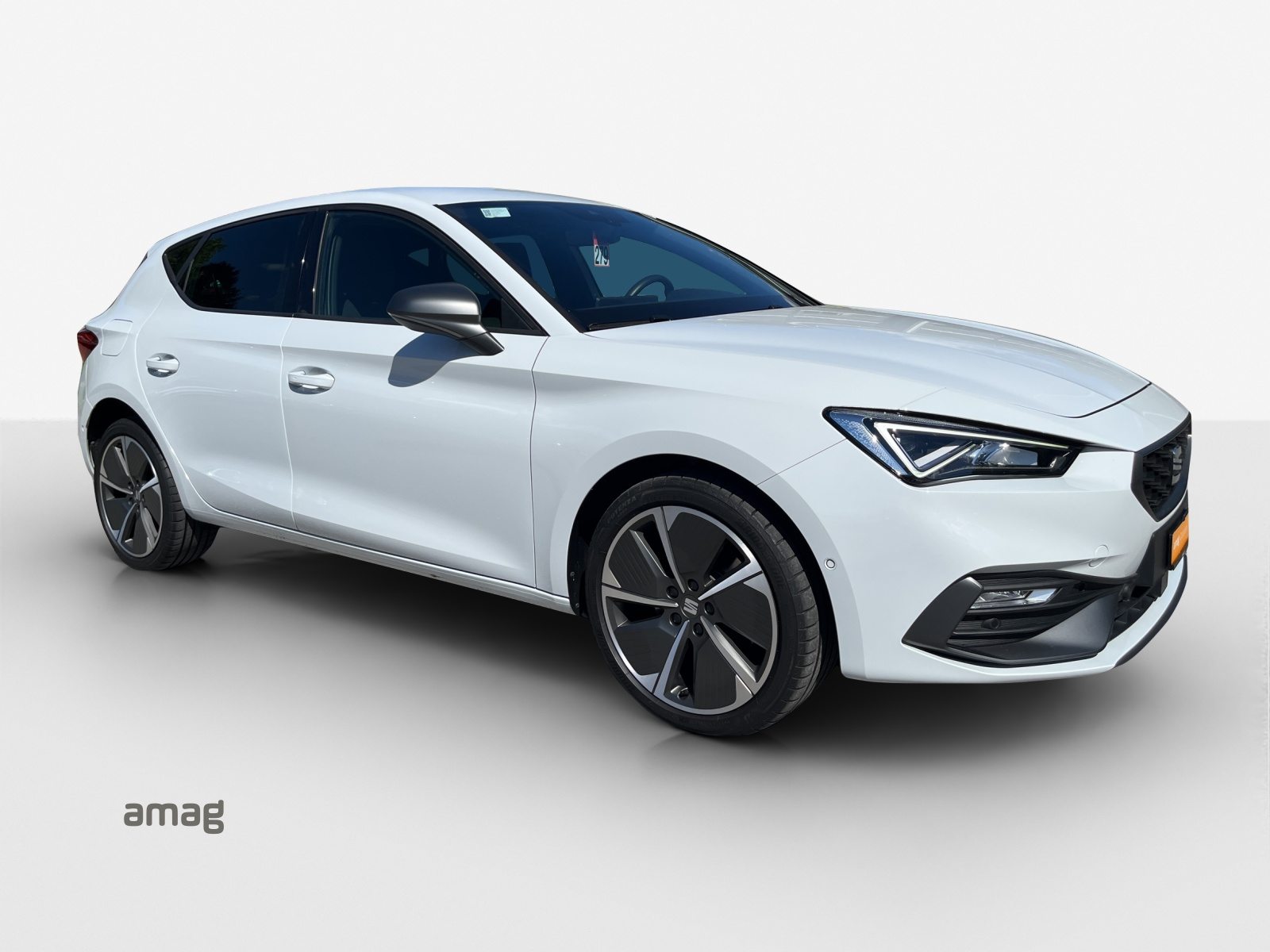 SEAT NEW LEON HOLA FR e-HYBRID (netto), Voll-Hybrid Benzin/Elektro, Occasion / Gebraucht, Automatik - 6