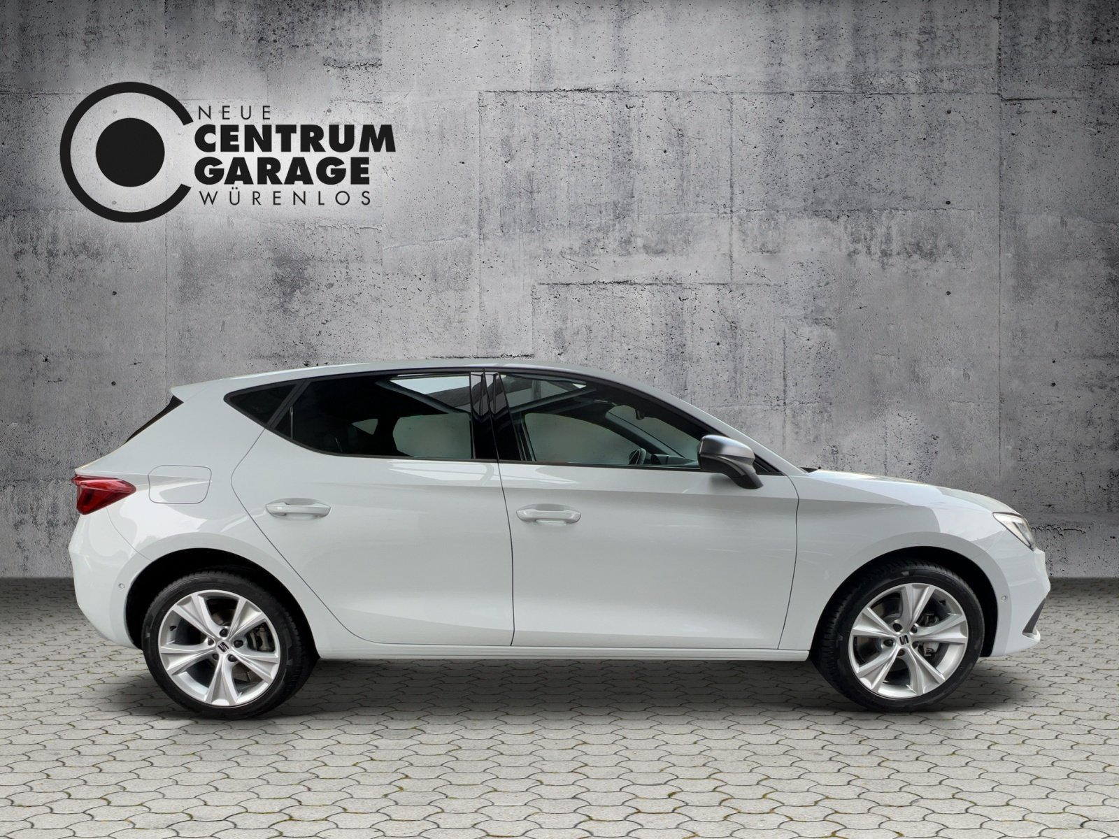 SEAT Leon 1.4 eHybrid pHEV DSG Move FR, Plug-in-Hybrid Petrol/Electric, Second hand / Used, Automatic - 3