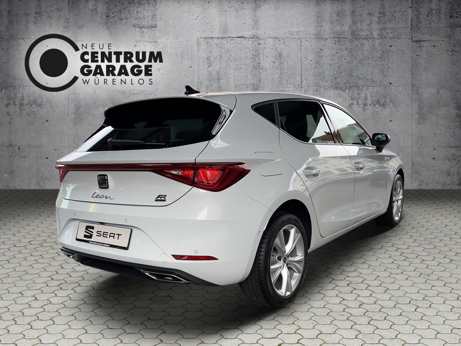 SEAT Leon 1.4 eHybrid pHEV DSG Move FR, Plug-in-Hybrid Petrol/Electric, Second hand / Used, Automatic - 4