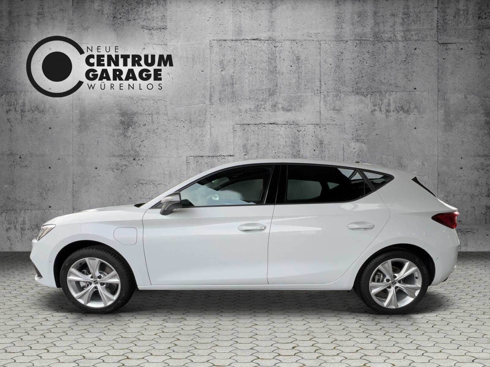 SEAT Leon 1.4 eHybrid pHEV DSG Move FR, Plug-in-Hybrid Petrol/Electric, Second hand / Used, Automatic - 6
