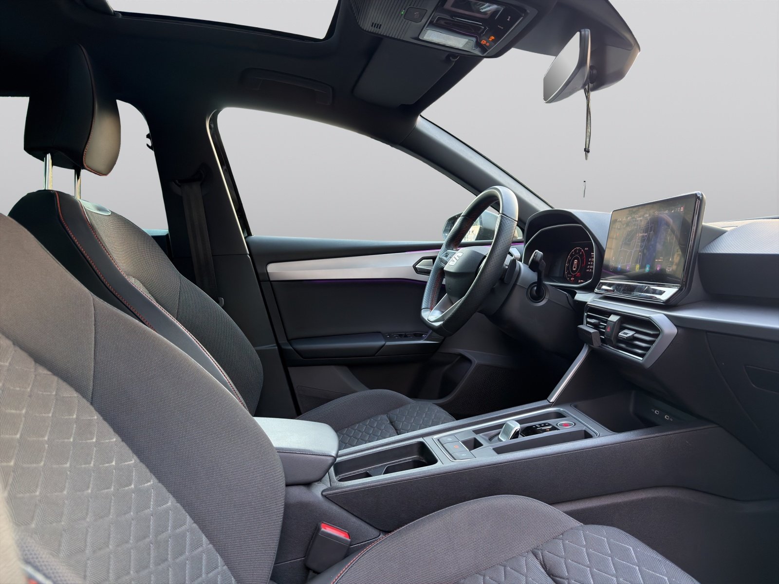 SEAT Leon 1.5 eTSI mHEV DSG FR, Mild-Hybrid Benzin/Elektro, Occasion / Gebraucht, Automatik - 2