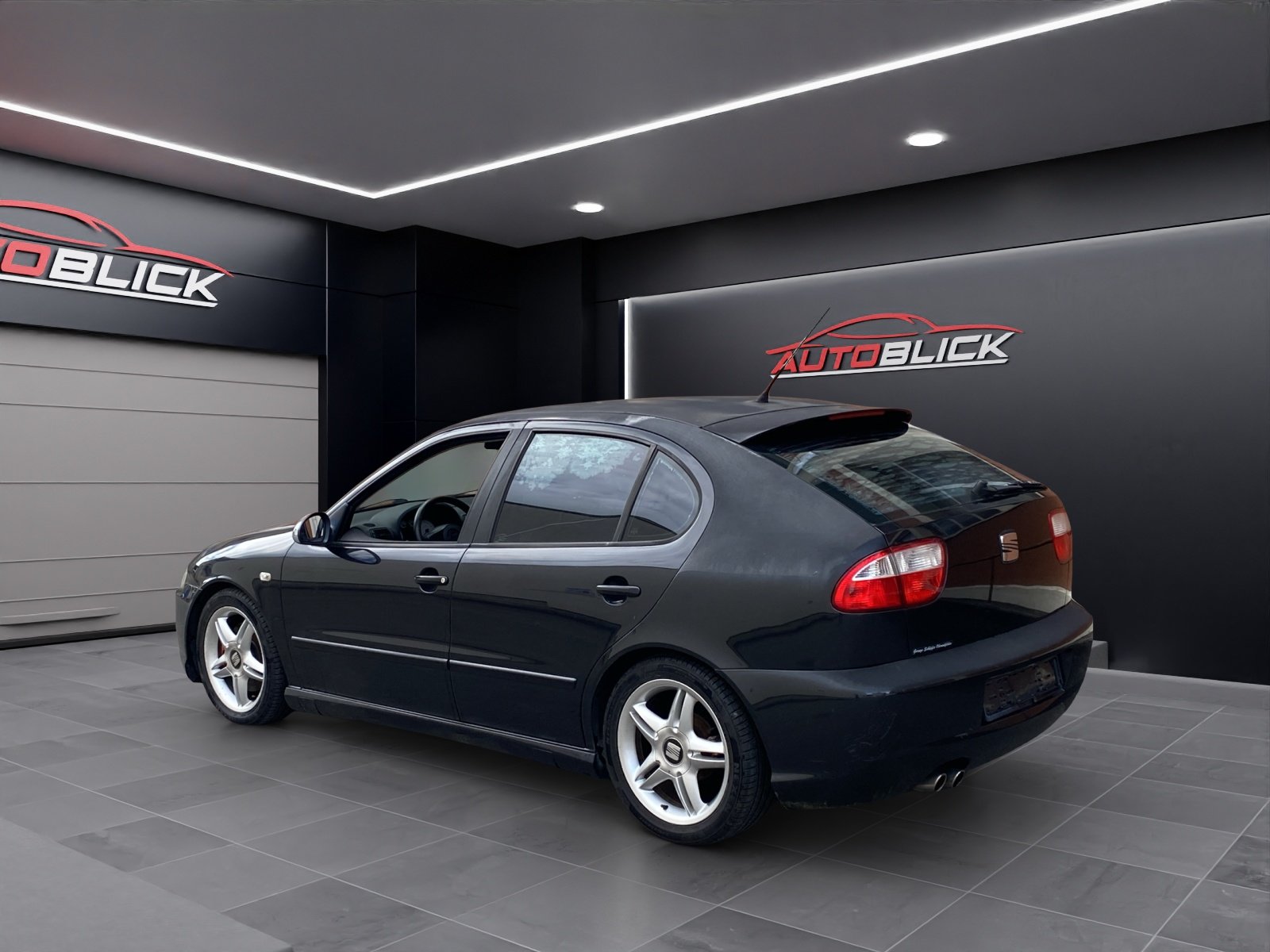 SEAT Leon 1.8 T Sport Classic, Petrol, Second hand / Used, Manual - 2