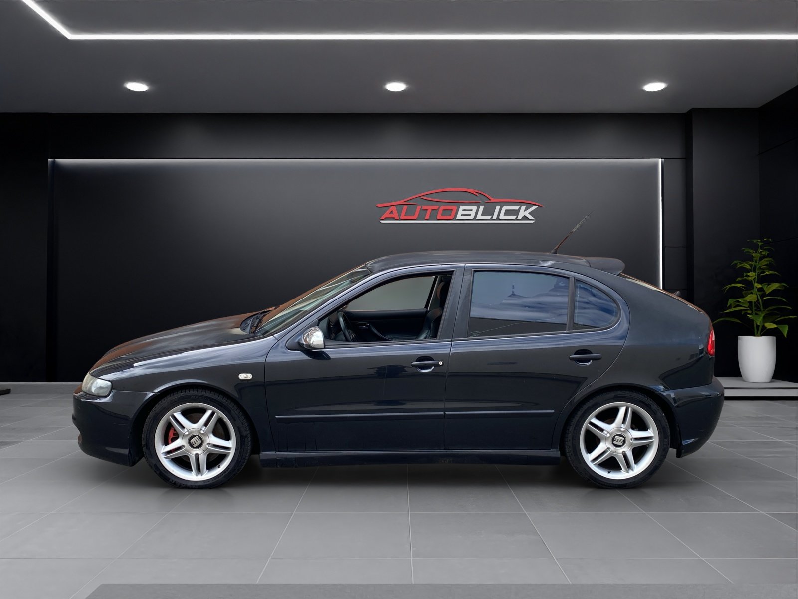 SEAT Leon 1.8 T Sport Classic, Petrol, Second hand / Used, Manual - 6