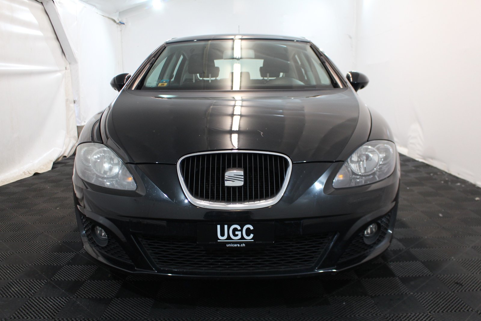 SEAT Leon 1.2 TSI Reference, Benzin, Occasion / Gebraucht, Handschaltung - 2
