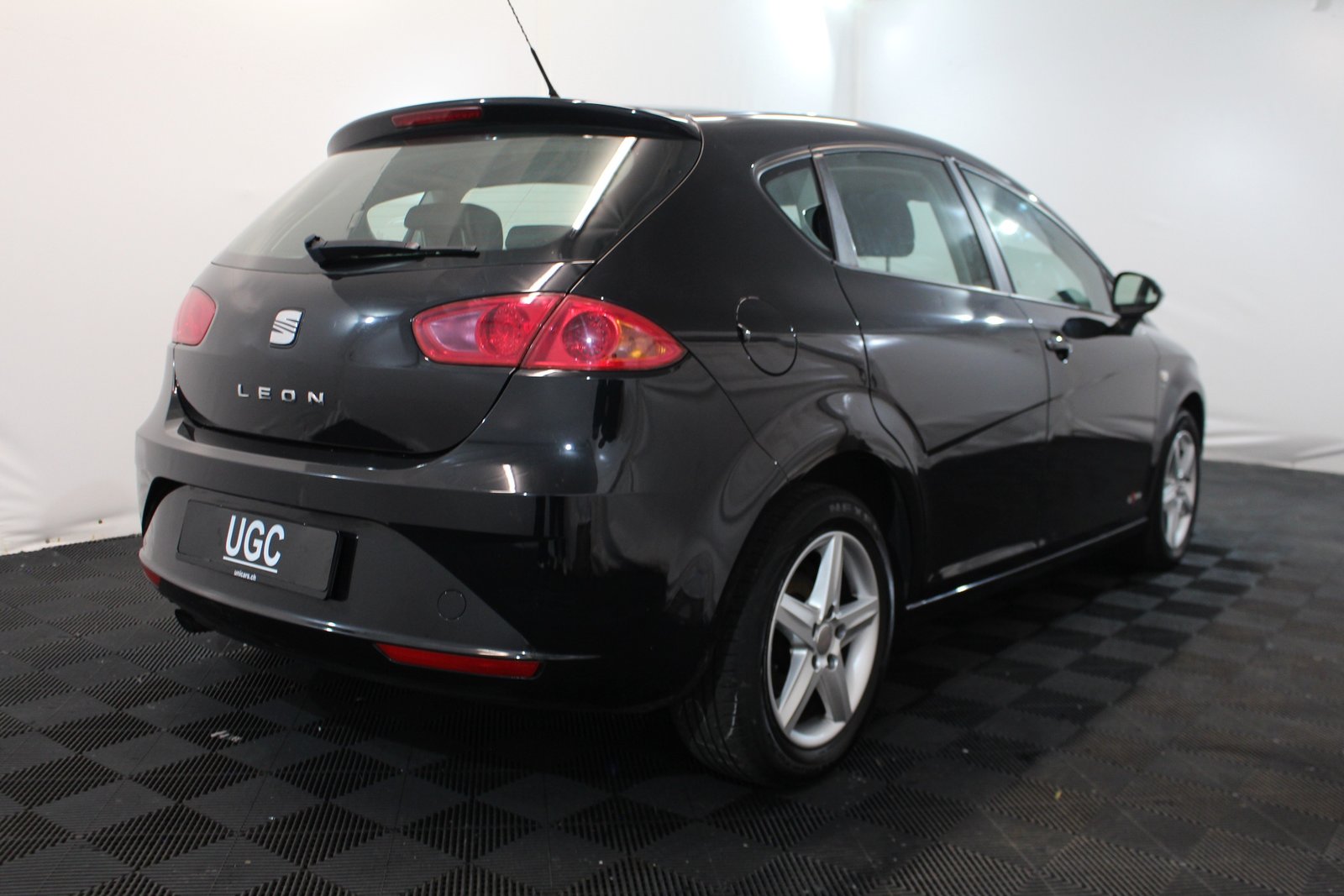 SEAT Leon 1.2 TSI Reference, Benzin, Occasion / Gebraucht, Handschaltung - 6