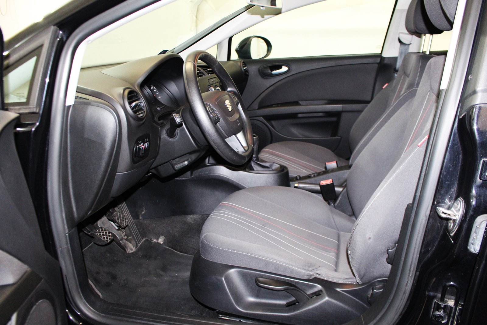 SEAT Leon 1.2 TSI Reference, Benzin, Occasion / Gebraucht, Handschaltung - 7