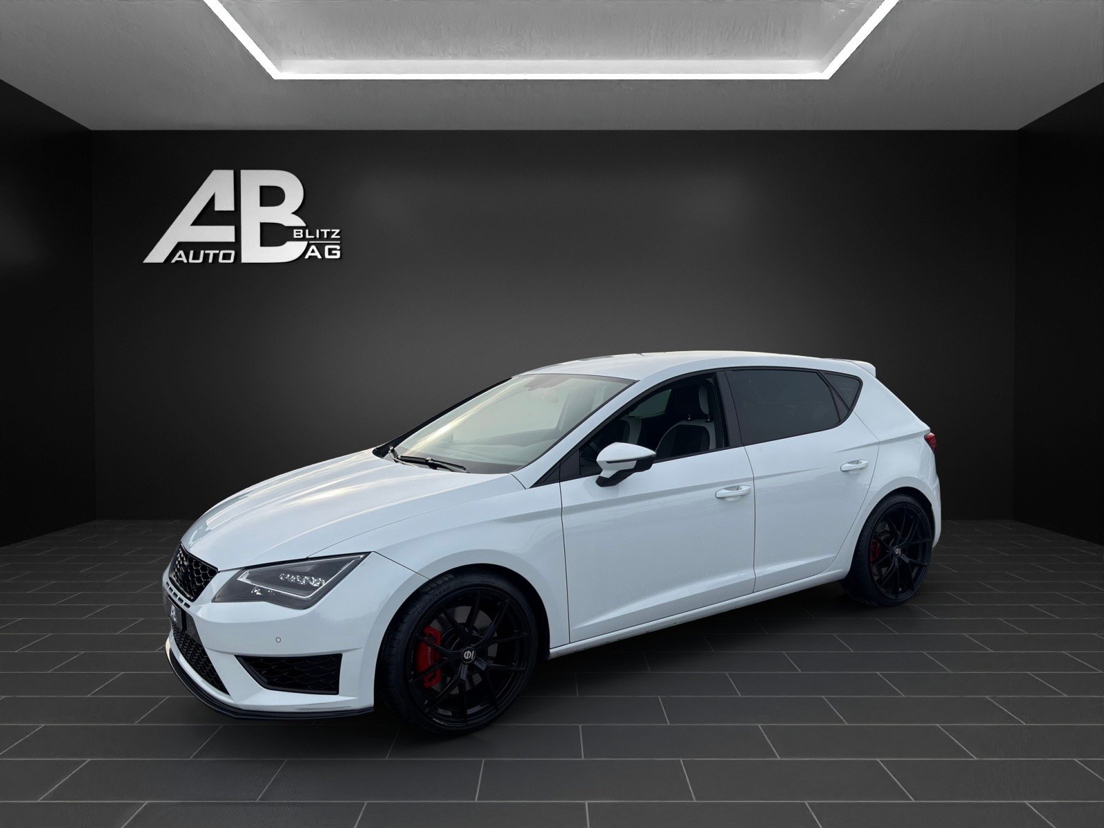SEAT Leon 2.0 TSI DSG mit 280 PS, Benzin, Occasion / Gebraucht, Automatik - 2