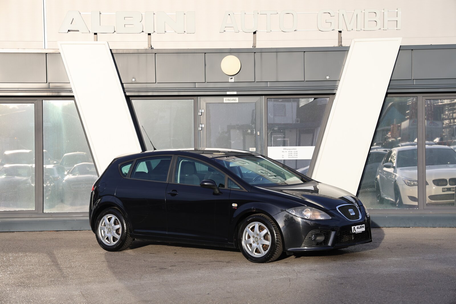 SEAT Leon 2.0 TSI FR, Petrol, Second hand / Used, Manual - 2