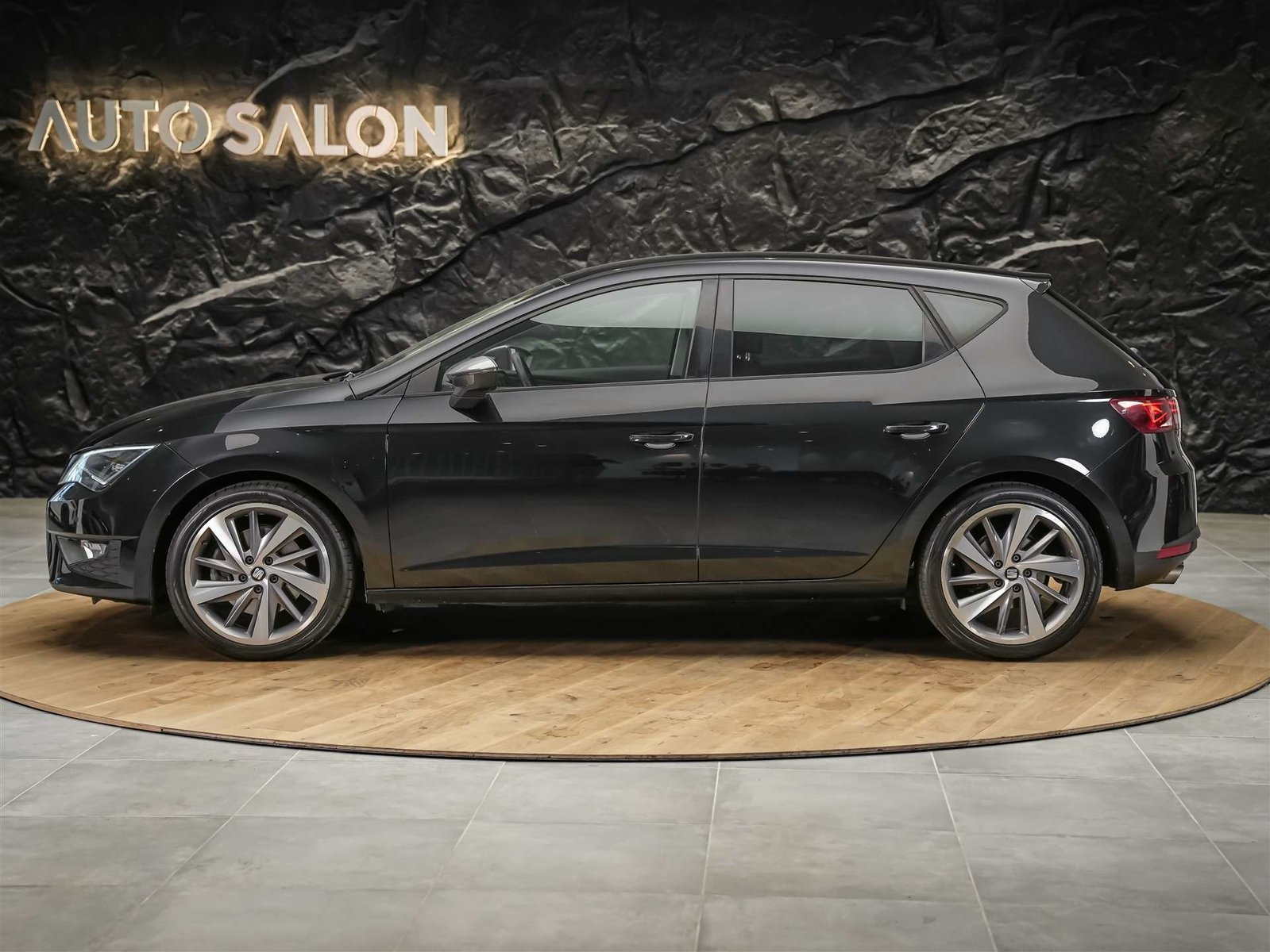 SEAT Leon 1.8 TSI FR *Sitzheizung*Einparkhilfe*, Petrol, Second hand / Used, Manual - 3