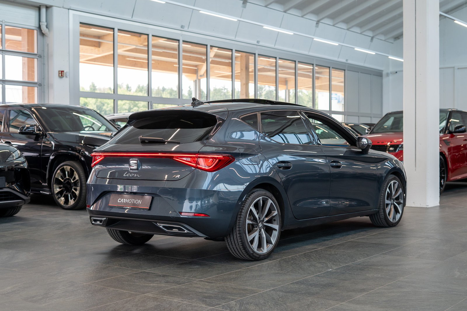 SEAT Leon 2.0 TSI FR DSG / Panorama-Glasdach / el.Sitze / R, Benzin, Occasion / Gebraucht, Automatik - 4
