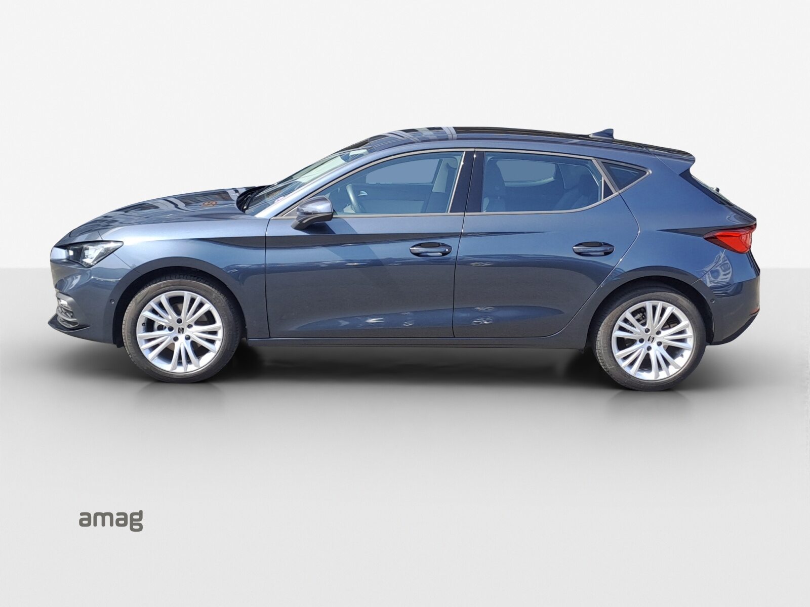 SEAT LEON STYLE, Petrol, Second hand / Used, Automatic - 2