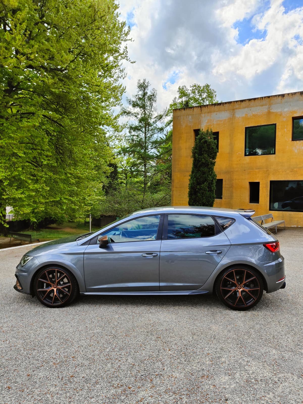 SEAT Leon 2.0 TSI R DSG, Essence, Occasion / Utilisé, Automatique - 3