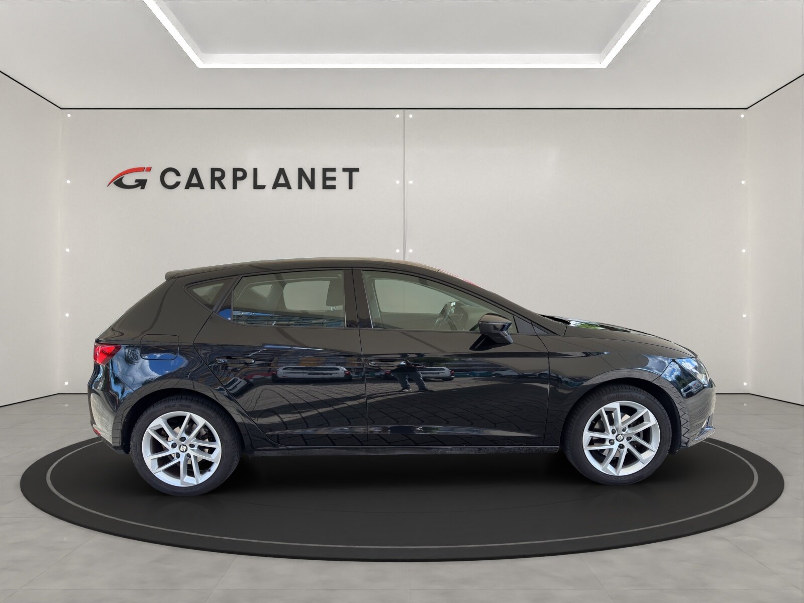 SEAT Leon 1.2 TSI 105 Style, Petrol, Second hand / Used, Manual - 3
