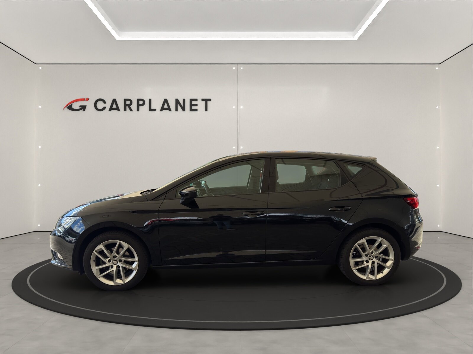 SEAT Leon 1.2 TSI 105 Style, Petrol, Second hand / Used, Manual - 4