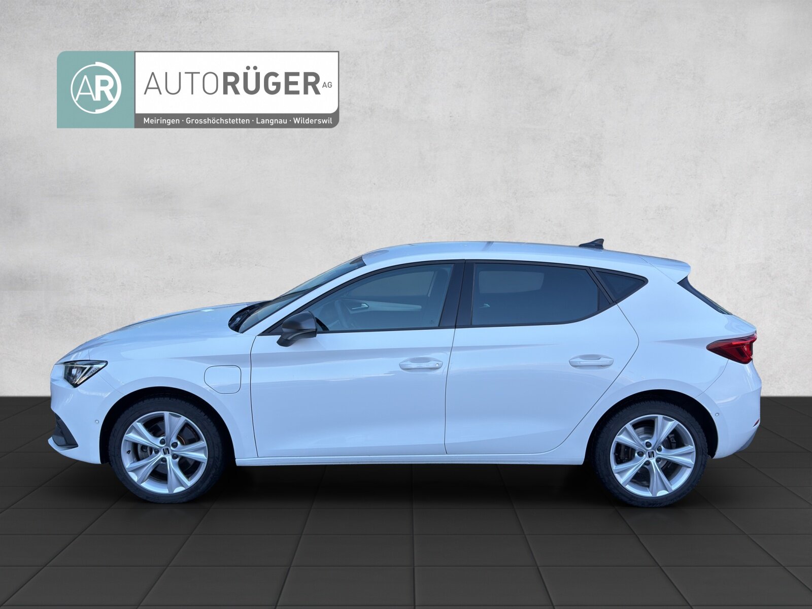 SEAT Leon 1.4 eHybrid pHEV DSG FR, Plug-in-Hybrid Petrol/Electric, Second hand / Used, Automatic - 3
