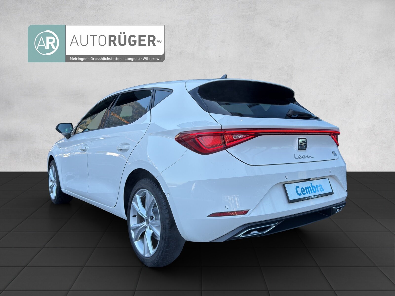 SEAT Leon 1.4 eHybrid pHEV DSG FR, Plug-in-Hybrid Petrol/Electric, Second hand / Used, Automatic - 4