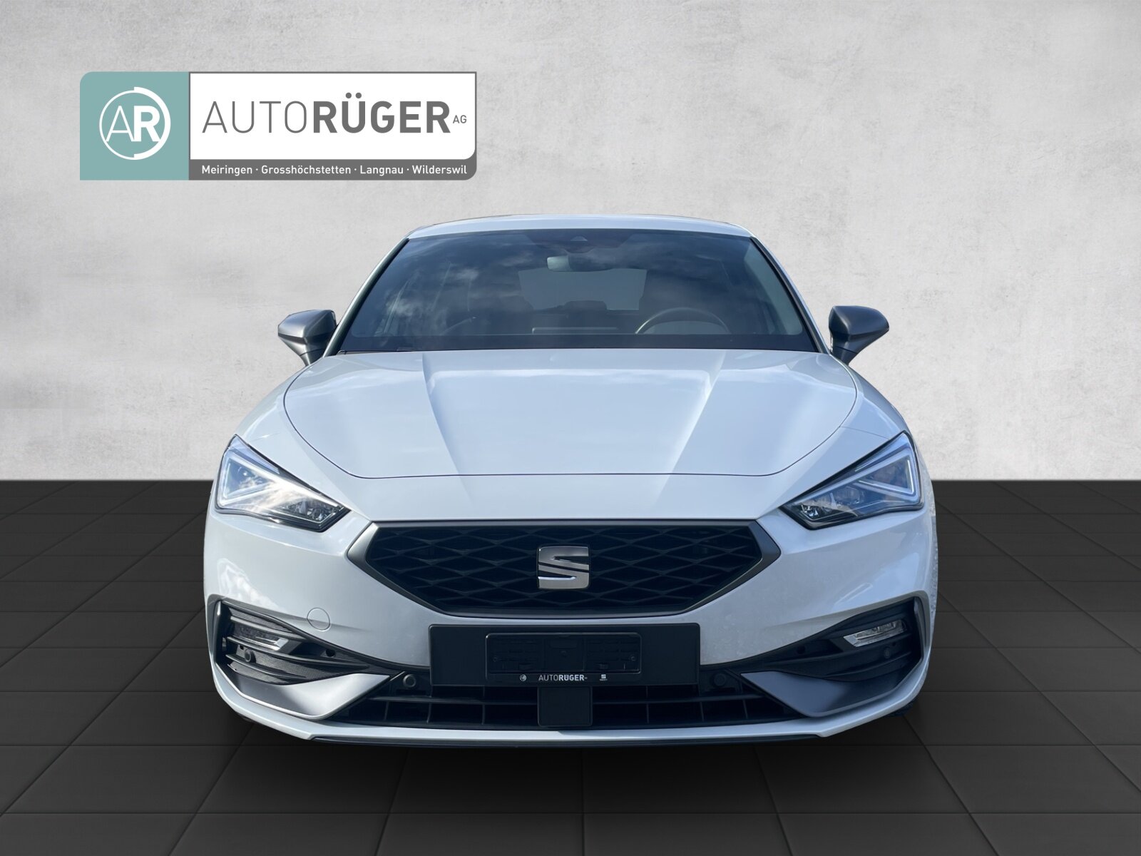 SEAT Leon 1.4 eHybrid pHEV DSG Hola FR, Plug-in-Hybrid Petrol/Electric, Second hand / Used, Automatic - 2