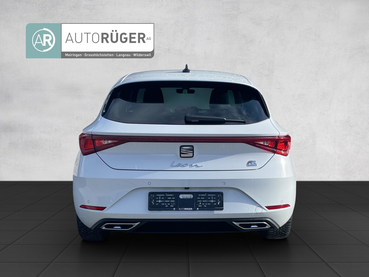SEAT Leon 1.4 eHybrid pHEV DSG Hola FR, Plug-in-Hybrid Petrol/Electric, Second hand / Used, Automatic - 5