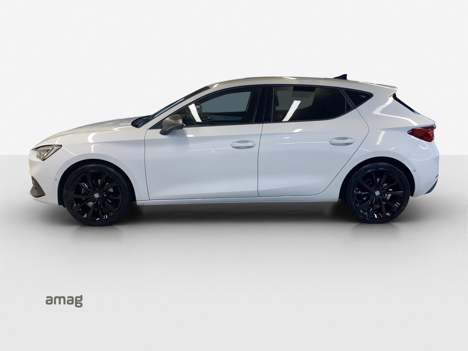 SEAT NEW LEON HOLA FR (netto), Essence, Occasion / Utilisé, Automatique - 2