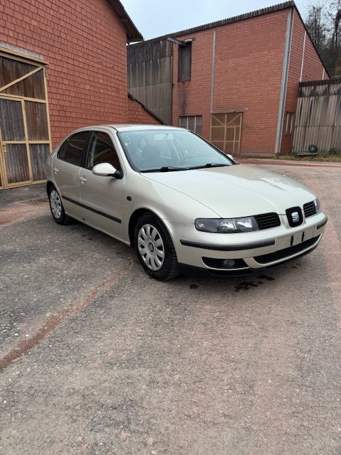 SEAT LEON 1.8 20V Spirit, Petrol, Second hand / Used, Automatic - 3