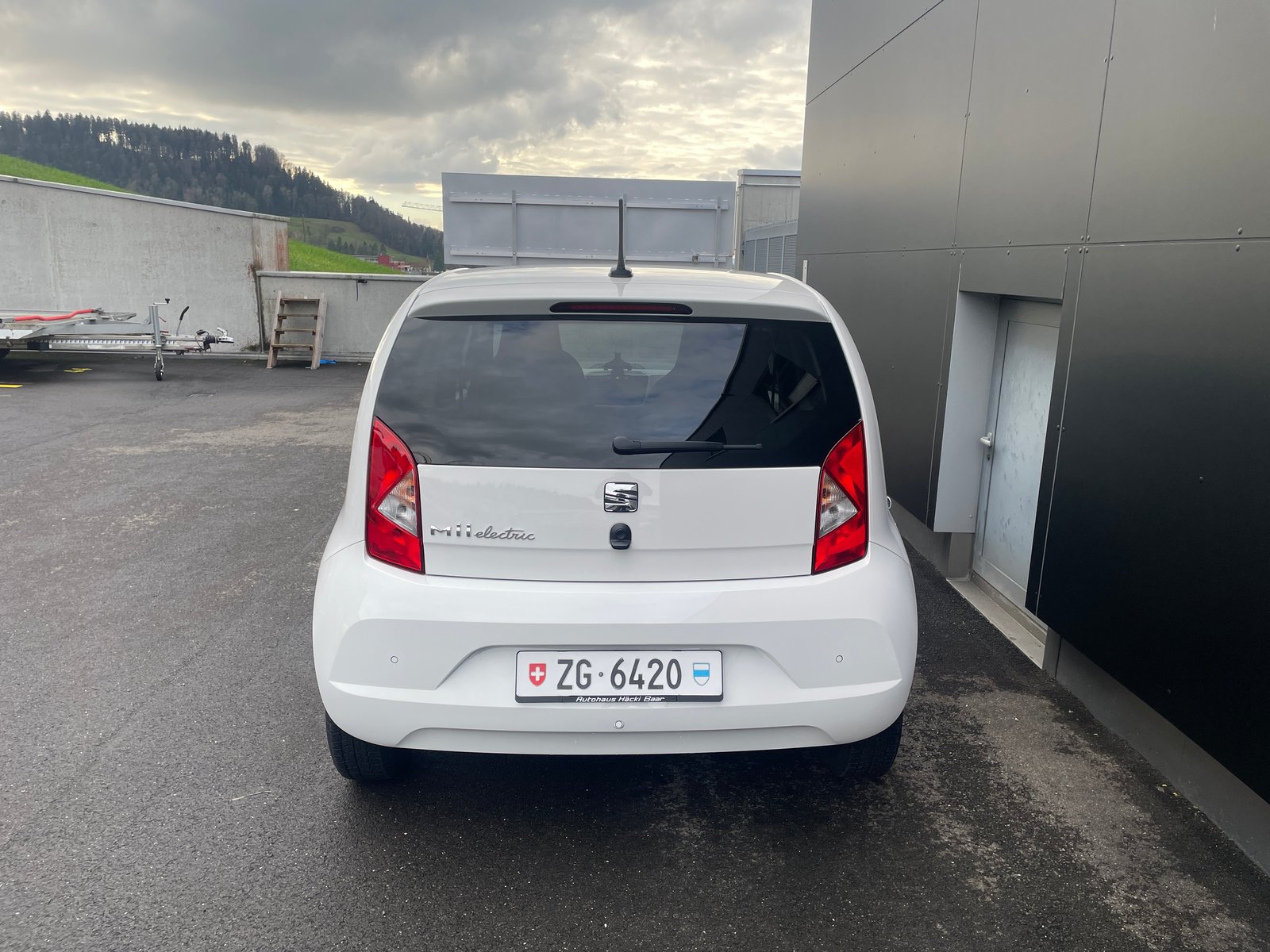 SEAT Mii electric PLUS, Électrique, Occasion / Utilisé, Automatique - 5