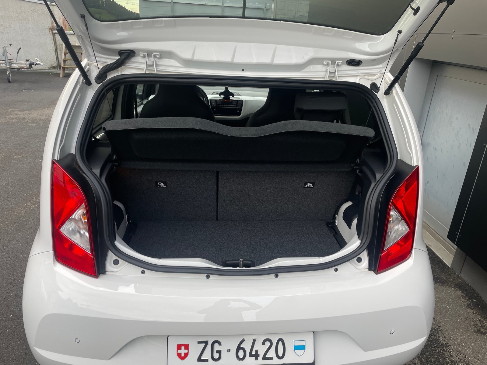 SEAT Mii electric PLUS, Électrique, Occasion / Utilisé, Automatique - 6