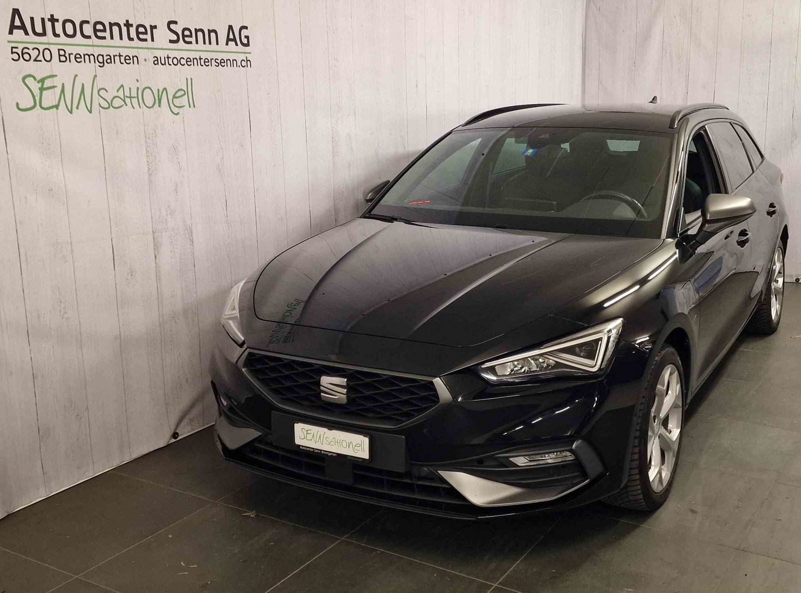 SEAT NEW LEON SPORTSTOURER FR e-HYBRID, Full-Hybrid Petrol/Electric, Second hand / Used, Automatic - 2