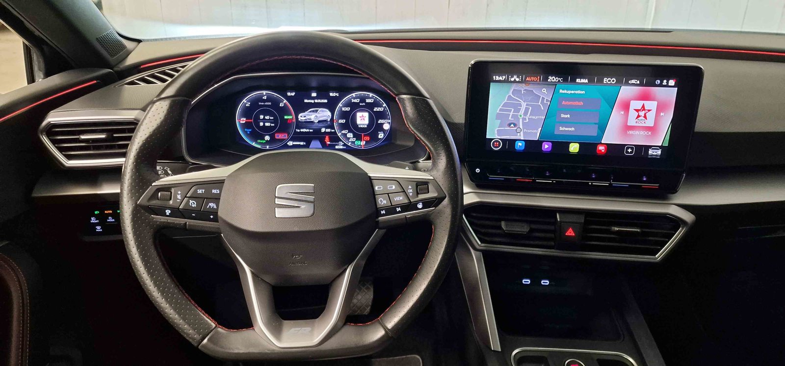 SEAT NEW LEON SPORTSTOURER FR e-HYBRID, Full-Hybrid Petrol/Electric, Second hand / Used, Automatic - 5