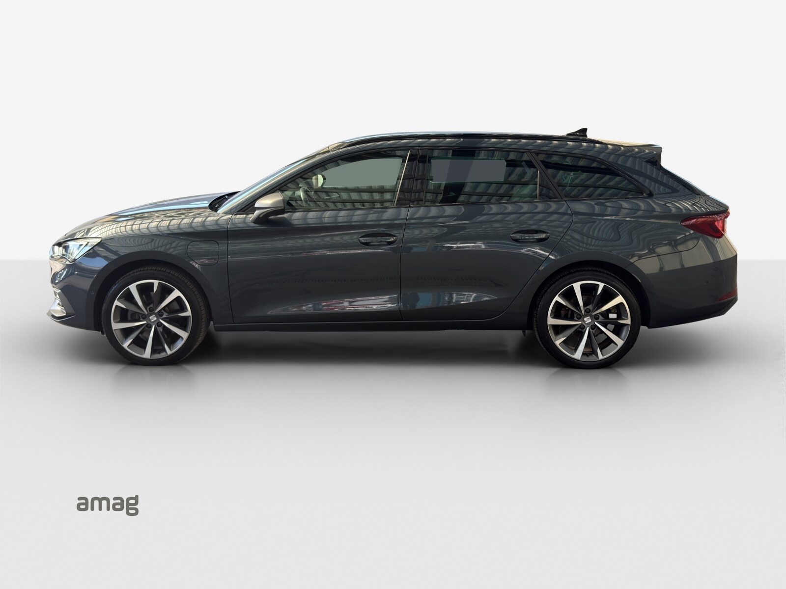 SEAT NEW LEON SPORTSTOURER HOLA FR e-HYBRID (netto), Voll-Hybrid Benzin/Elektro, Occasion / Gebraucht, Automatik - 2