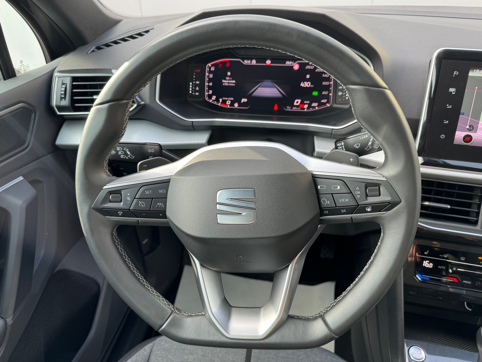 SEAT Tarraco 2.0TSI Style 4Drive DSG*7-PLÄTZER*NUR 19'000 K, Essence, Occasion / Utilisé, Automatique - 7