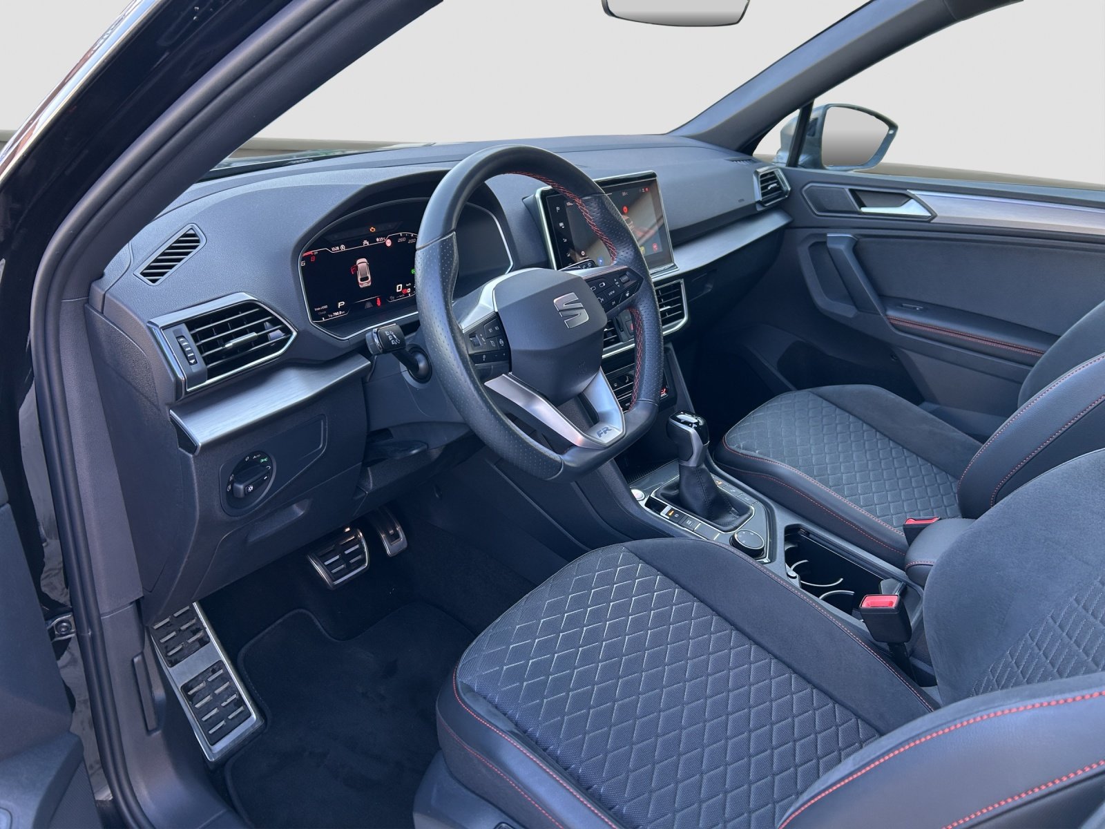 SEAT Tarraco 1.4 e-HYBRID DSG FR AHK, Plug-in-Hybrid Petrol/Electric, Second hand / Used, Automatic - 6