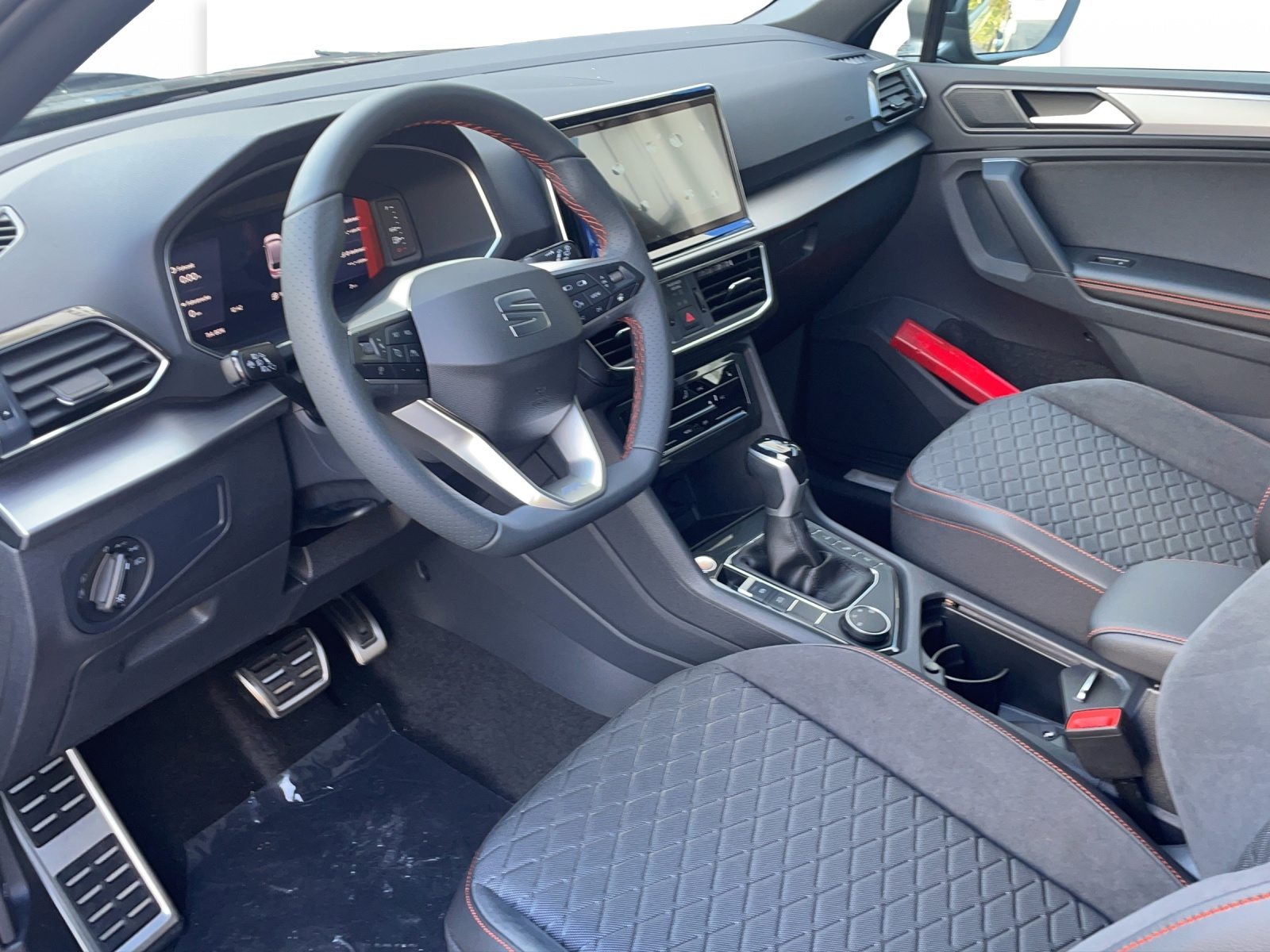 SEAT TARRACO e-HYBRID MOVE FR (netto), Hybride Intégral Essence/Électricité, Occasion / Utilisé, Automatique - 5