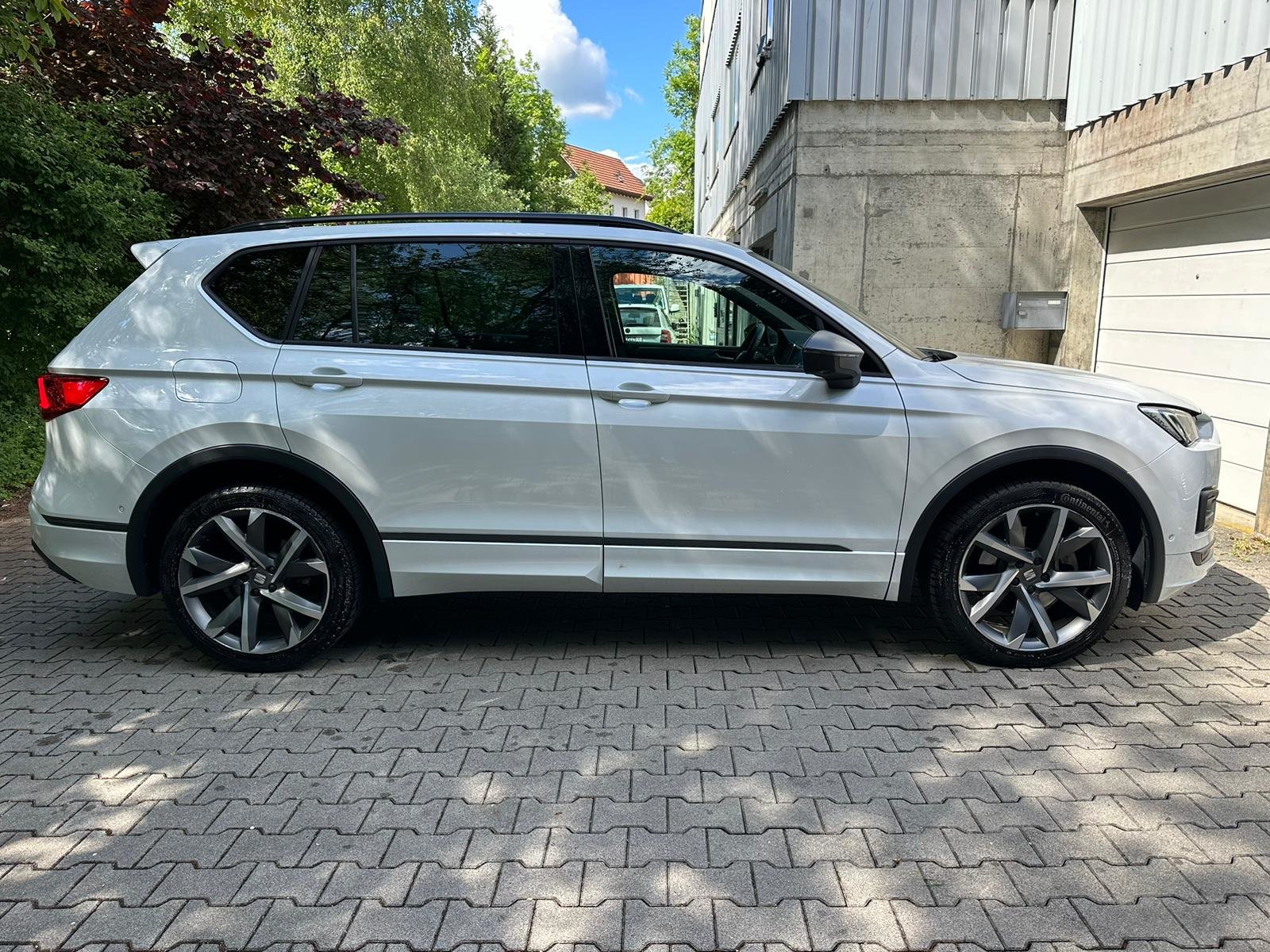 SEAT Tarraco 2.0TSI Swiss FR 4Drive DSG, Benzin, Occasion / Gebraucht, Automatik - 7