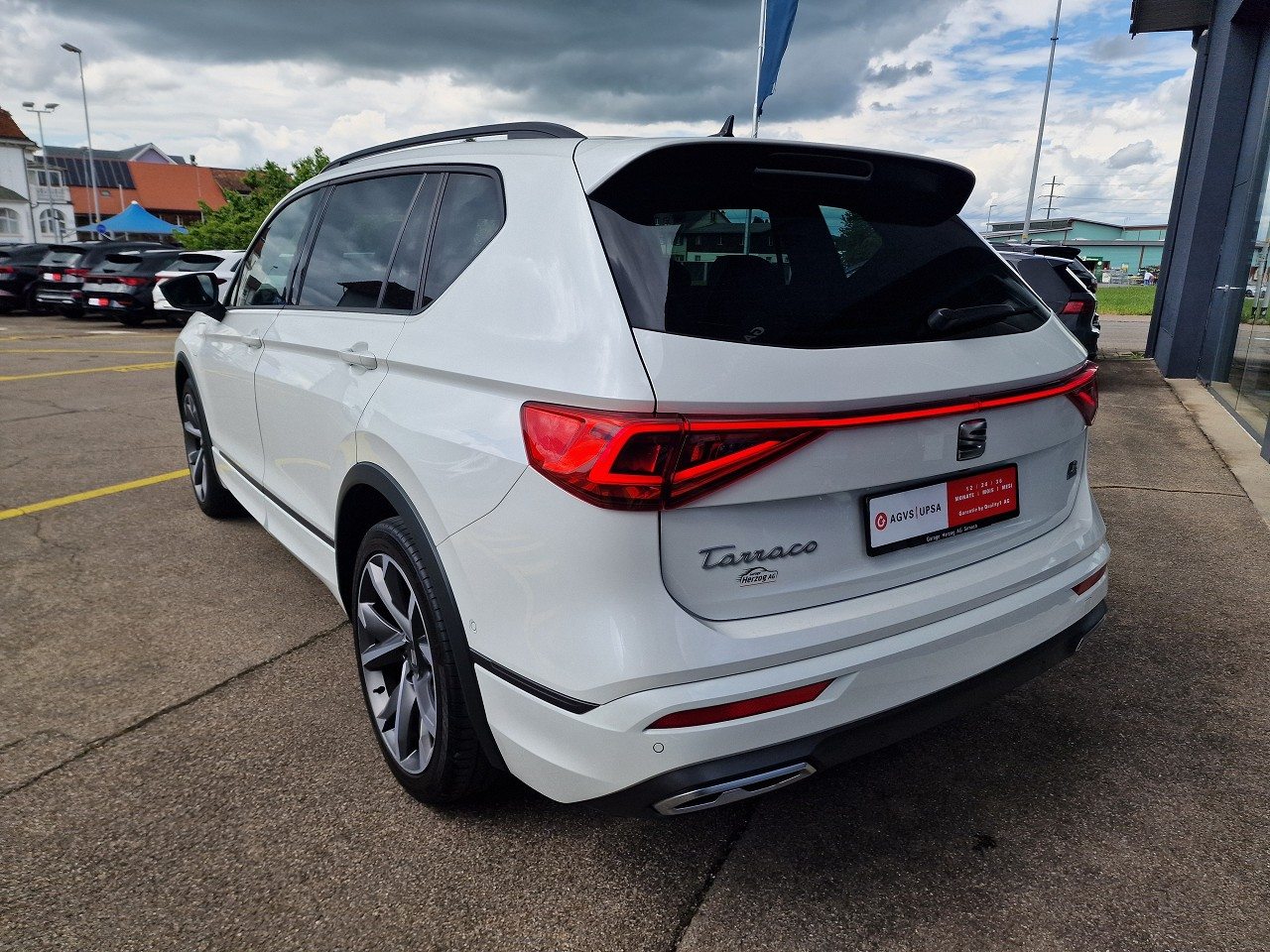 SEAT TARRACO e-HYBRID HOLA FR (netto), Hybride Intégral Essence/Électricité, Occasion / Utilisé, Automatique - 4