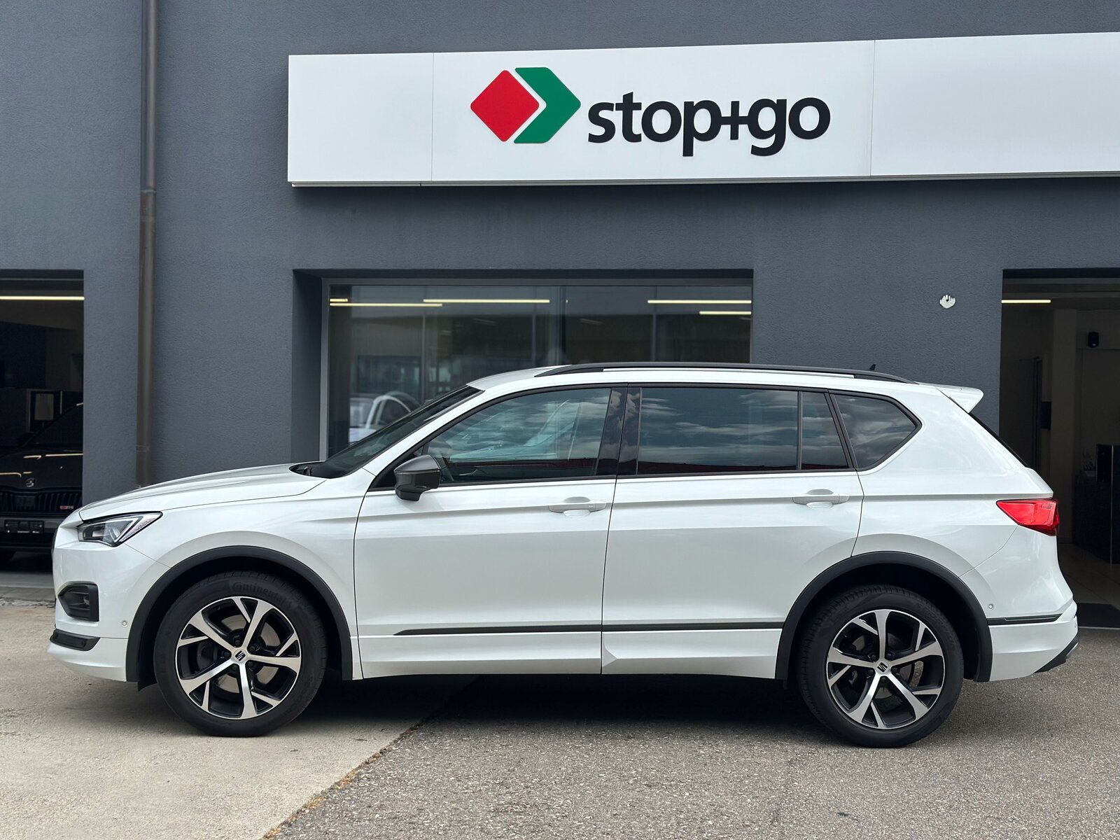 SEAT Tarraco 2.0TSI Move FR 4Drive DSG, Petrol, Second hand / Used, Automatic - 3