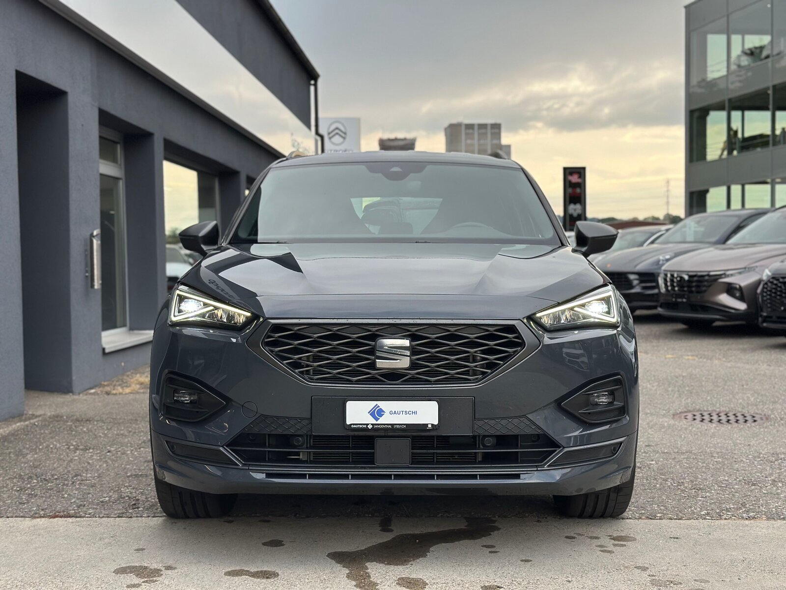 SEAT Tarraco 2.0TSI Move FR 4Drive DSG, Petrol, Second hand / Used, Automatic - 2