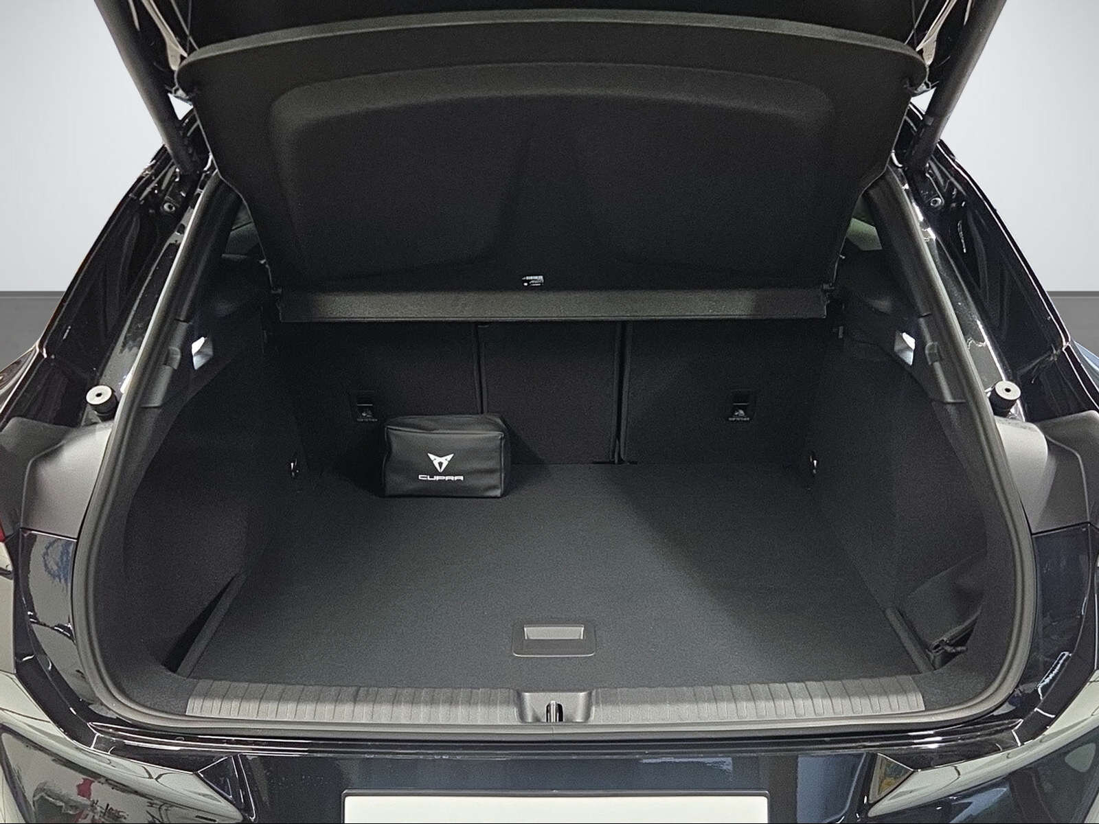 SEAT Terramar PE2.0TSI 265PS 2000ccm 265PS/195kW 4 Zylinder TSI B, Benzina, Auto nuove, Automatico - 7
