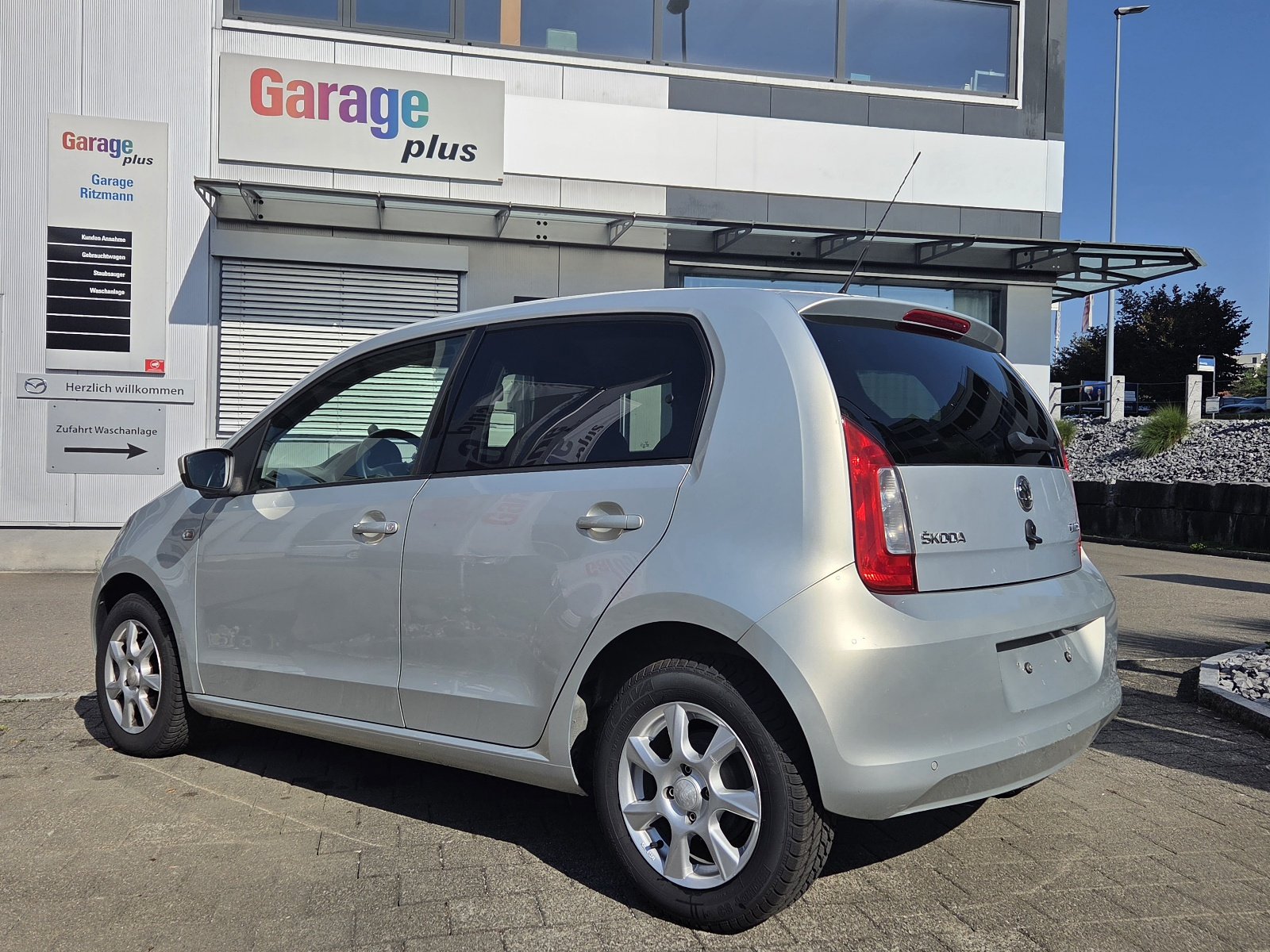 SKODA Citigo 1.0 MPI Ambition, Petrol, Second hand / Used, Automatic - 3
