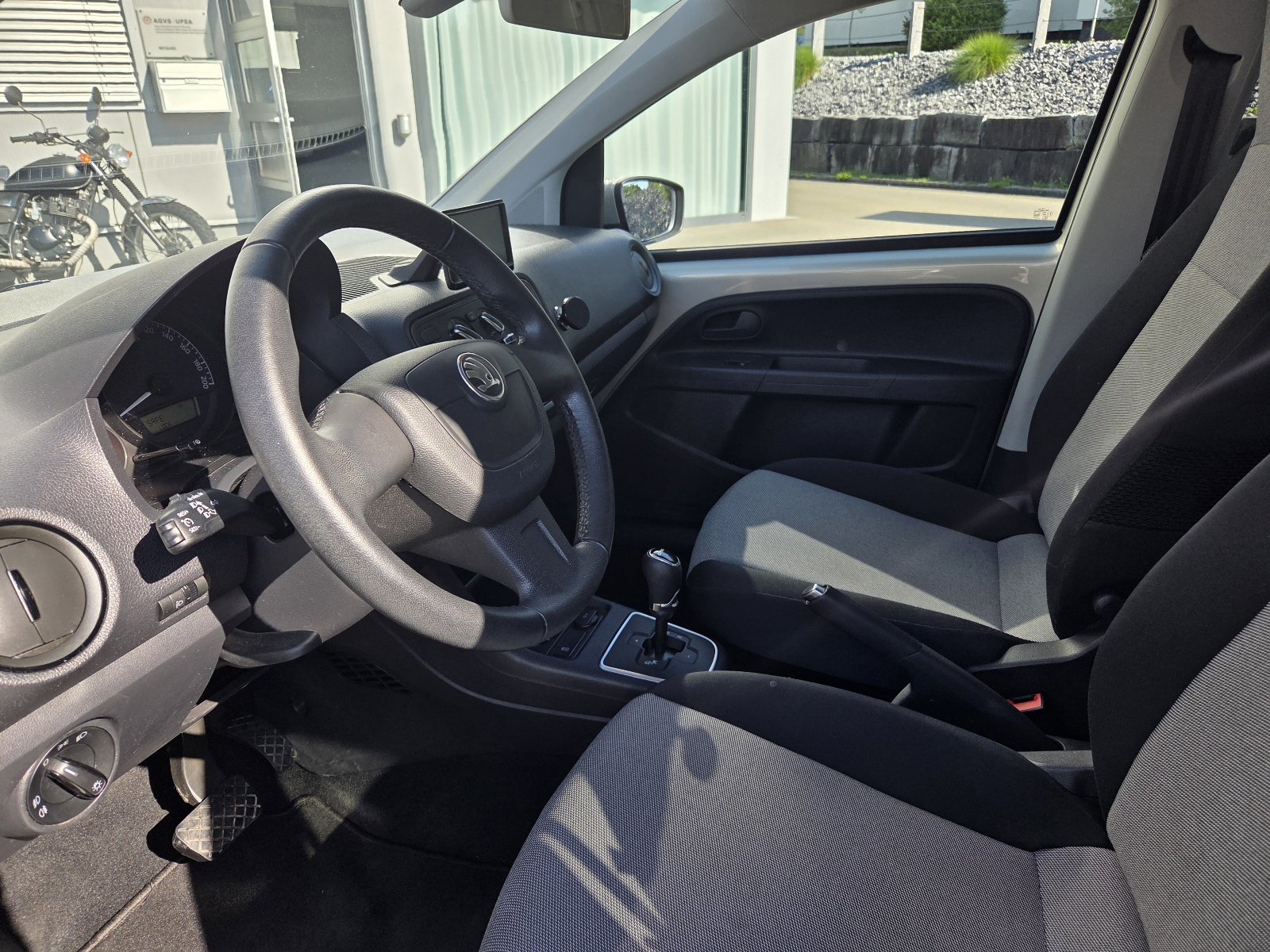 SKODA Citigo 1.0 MPI Ambition, Petrol, Second hand / Used, Automatic - 7