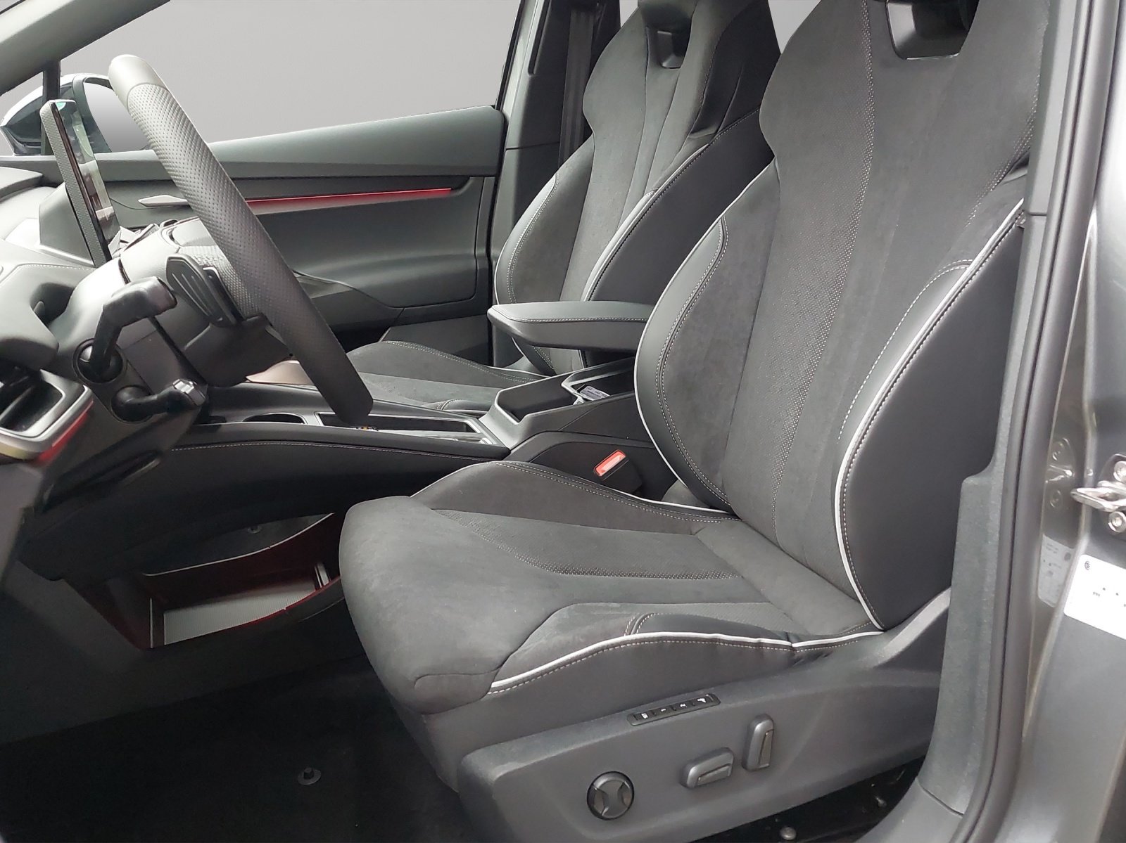 SKODA Elroq 85 Sportline 4x4, Electric, New car, Automatic - 6