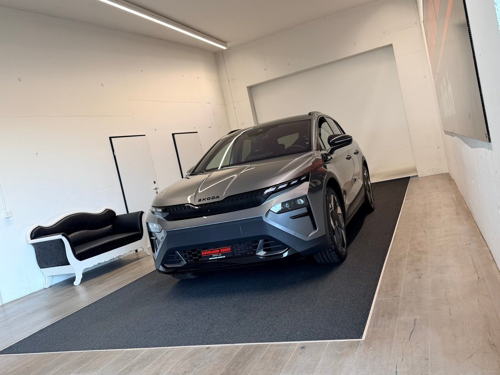 SKODA Elroq RS 4x4, Electric, New car, Automatic - 3
