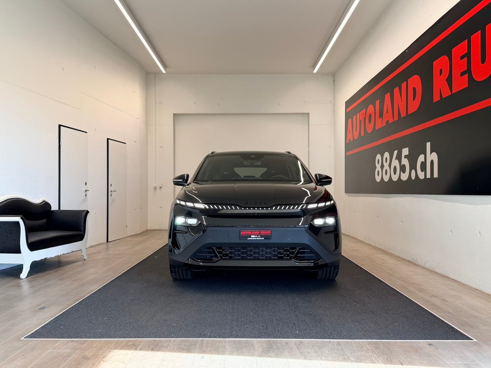 SKODA Elroq RS 4x4, Electric, New car, Automatic - 2
